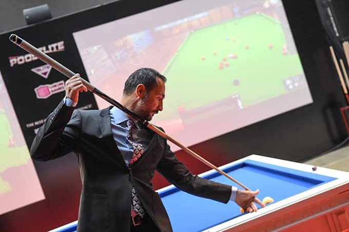 Semih Saygıner marka yüzü oldu, bilardoya döndü