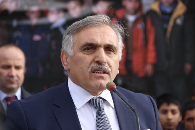 Şehit Emniyet Müdürü Okkan, mezarı başında anıldı