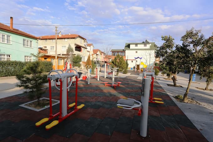 Serdivan'da oyun parkları yenileniyor