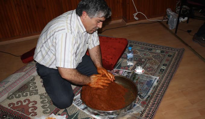 Arifiyeli Erzurumlular Derneği'nden Herfene Gecesi