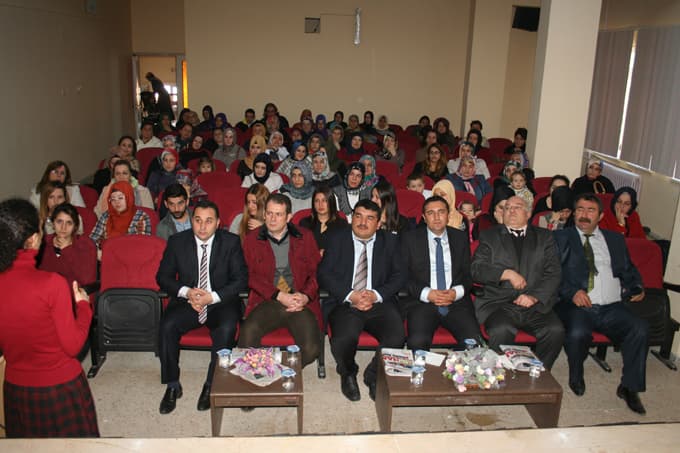 Karasu'da uyuşturucu semineri düzenlendi