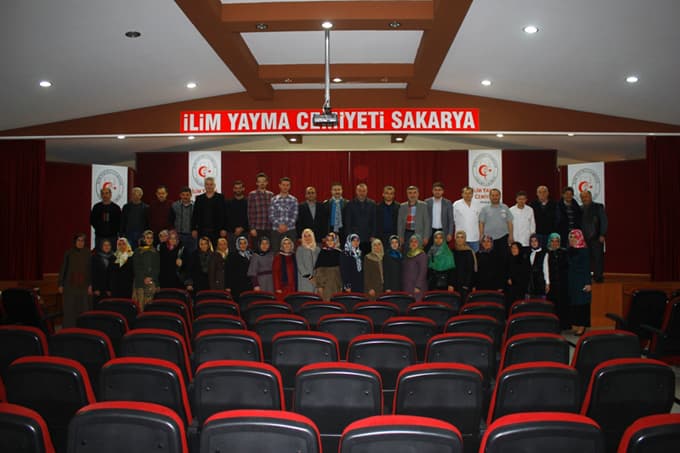 İYC Sakarya Şubesi seminer düzenledi