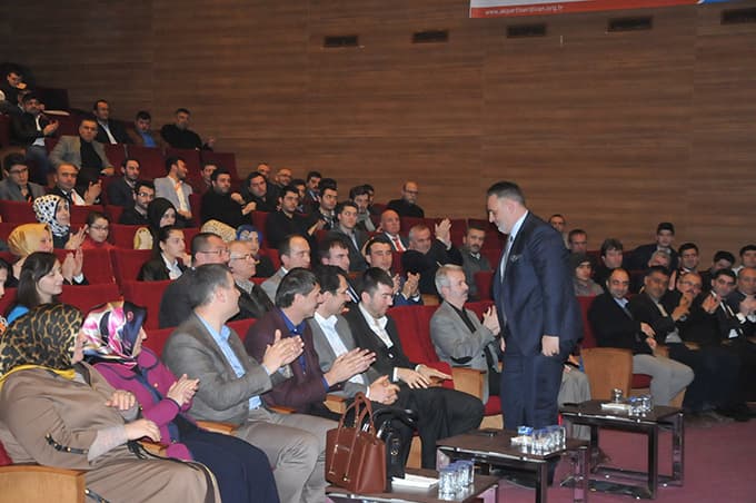 "Gençler 2023 hedefinde önemli rol oynayacak"