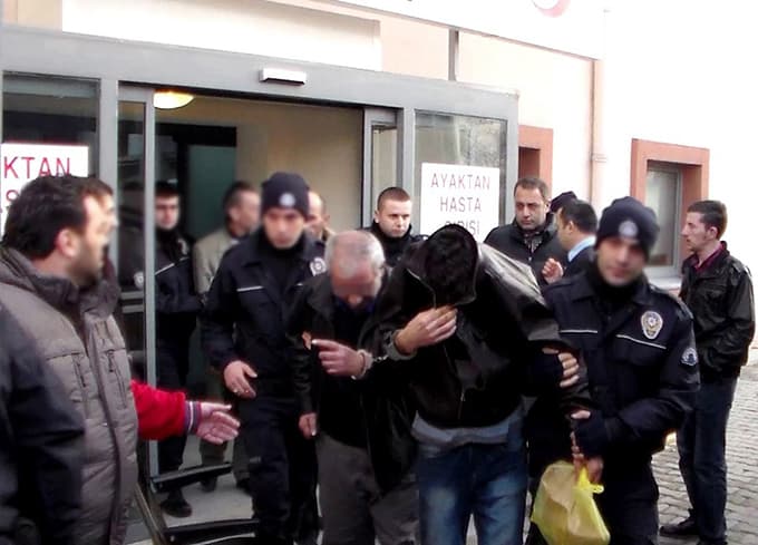 Karasu'da fuhuş operasyonu: 45 gözaltı