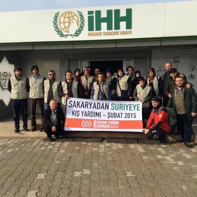 İHH Sakarya Şubesi'nden Suriye'ye yardım

