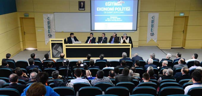 'Eğitimin Ekonomi Politiği' paneli düzenlendi