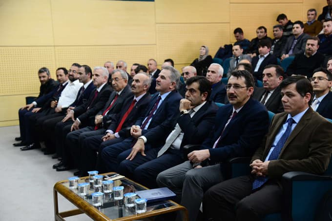 'Eğitimin Ekonomi Politiği' paneli düzenlendi