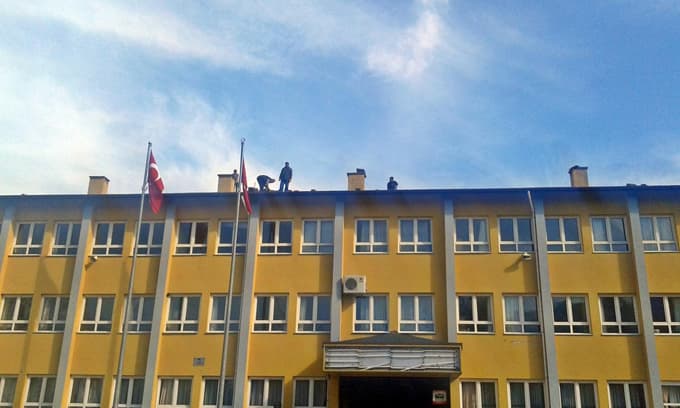 Sapanca'da çatısı uçan okul onarıldı