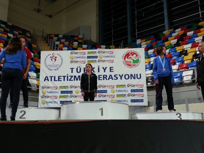 Atletizmde Türkiye 1.'liği kazandılar