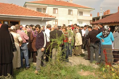 Cezaevindeki Müteahhid İçin İmza Kampanyası