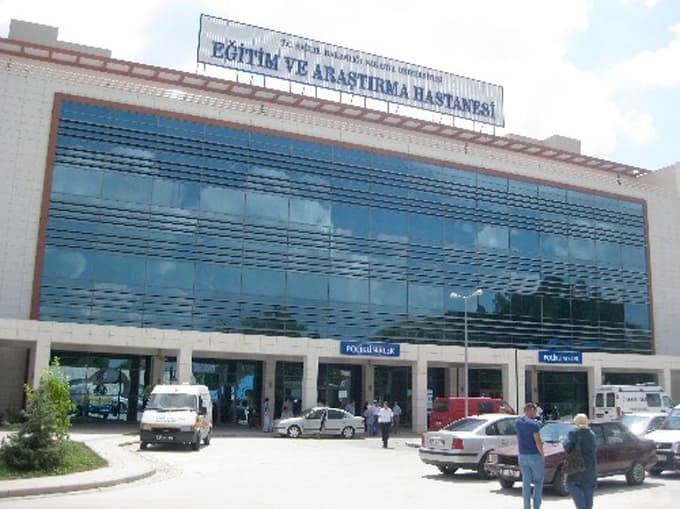 SEAH bu ameliyatla tıp tarihine geçti