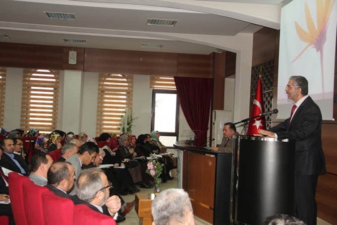 Müftülüğün Gençlik Projesi Seminerleri devam ediyor