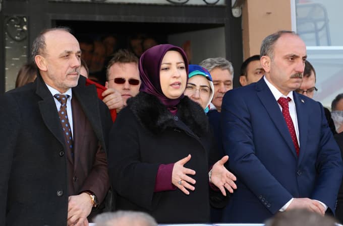 Çiğdem Erdoğan Atabek, adaylık başvurusunu yaptı