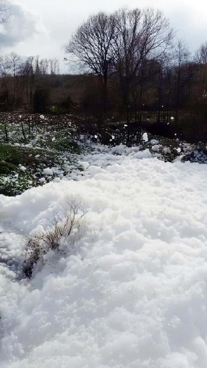 Kaynarca'daki Kocadere atıklar yüzünden böyle köpürdü 