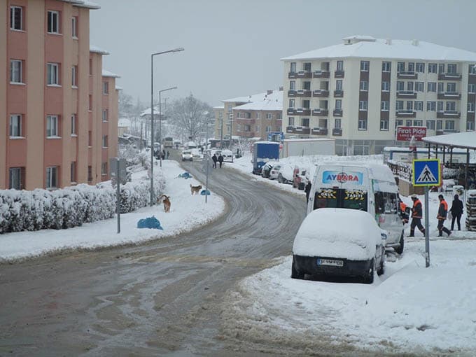Kar kalınlığı 20 santimetreye ulaştı