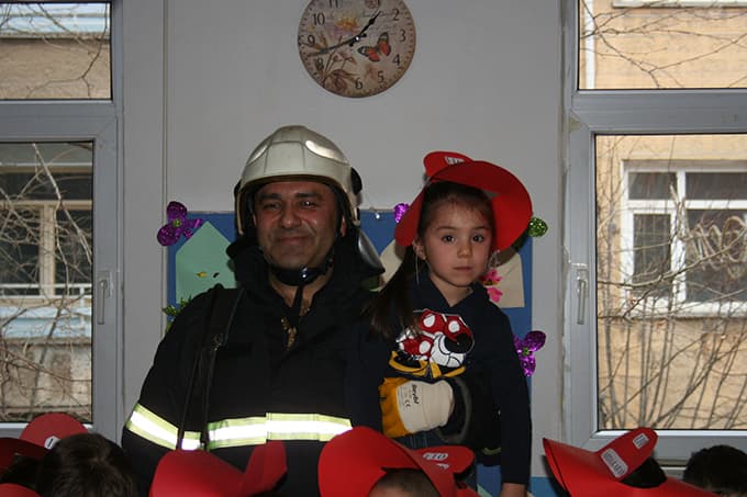 İtfaiye'den Miniklere "110" Dersi 