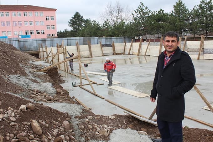 Karapürçek'te İmam Hatip Ortaokulu inşaatı başladı