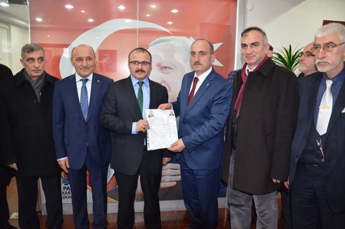 İsmail Gündoğdu'nun aday adaylık müracaatına yoğun ilgi