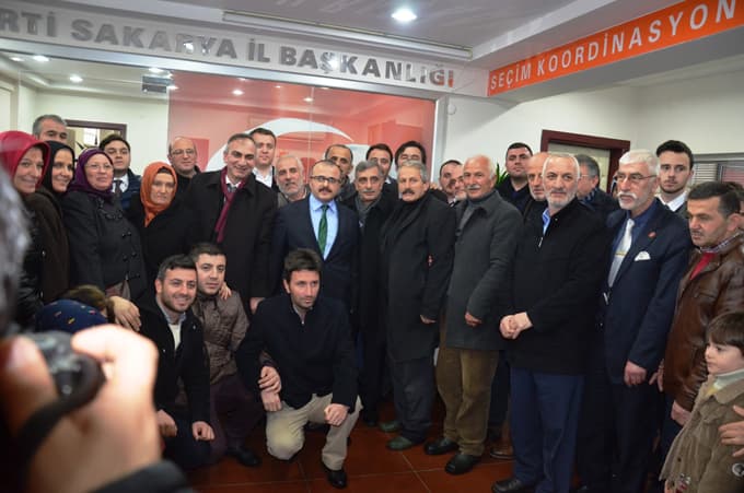 İsmail Gündoğdu'nun aday adaylık müracaatına yoğun ilgi