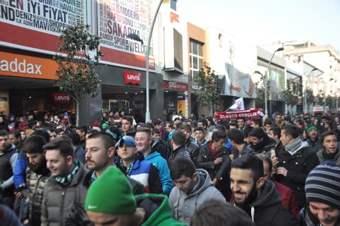 Tatangalardan Özgecan için dev yürüyüş