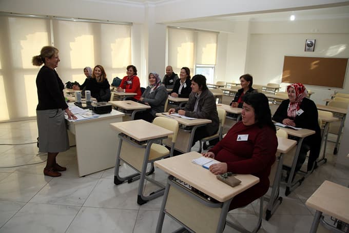 Hasta ve yaşlı refakatçisi eğitimleri başladı