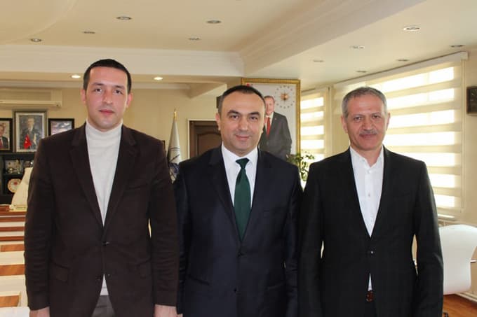 'Sakarya Ak Parti'nin kalesidir'