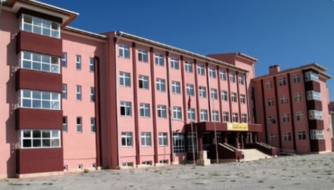 Cevat Ayhan Fen Lisesi, Bilgen öğretmenini kaybetti