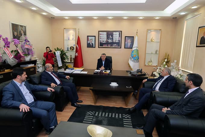 Toçoğlu: " Hendek için birlikte çalışacağız"