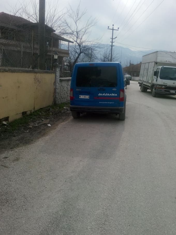 Başsavcı'ya ait kütüphaneye hırsız girdi