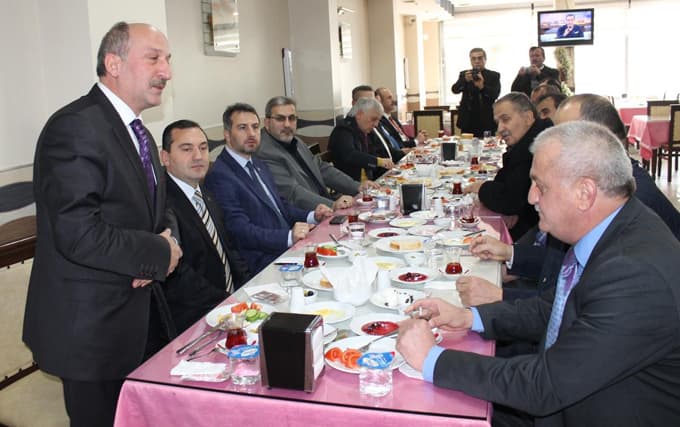 Bora:Akyazı'dan bir milletvekilimiz olmasını arzu ediyoruz