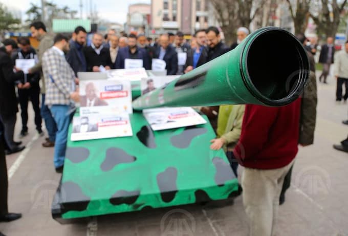 Gençlik Kolları'ndan 28 Şubat protestosu