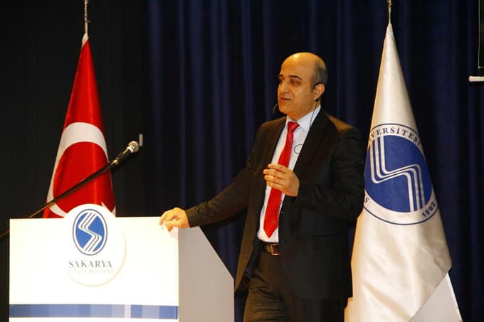 SAÜ'de 'İnovasyon Zirvesi' düzenlendi