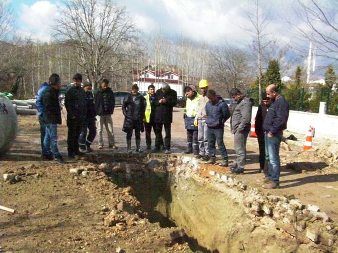 Taraklı'da kanalizasyon çalışmaları başladı