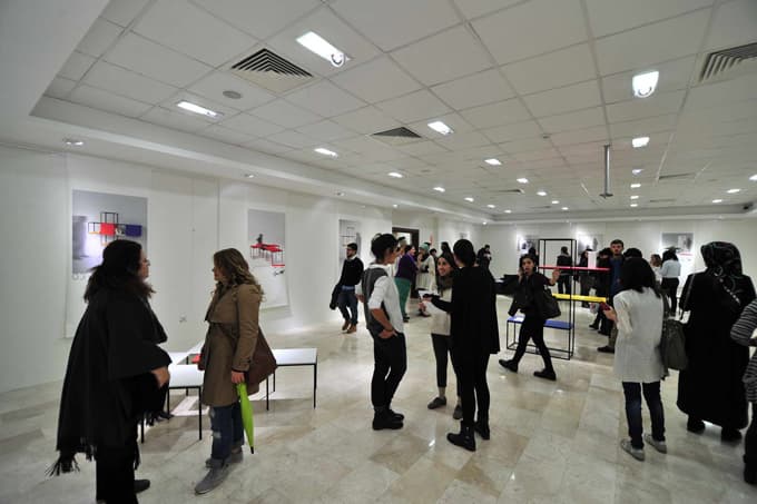 Dört köşe resim sergisi açıldı