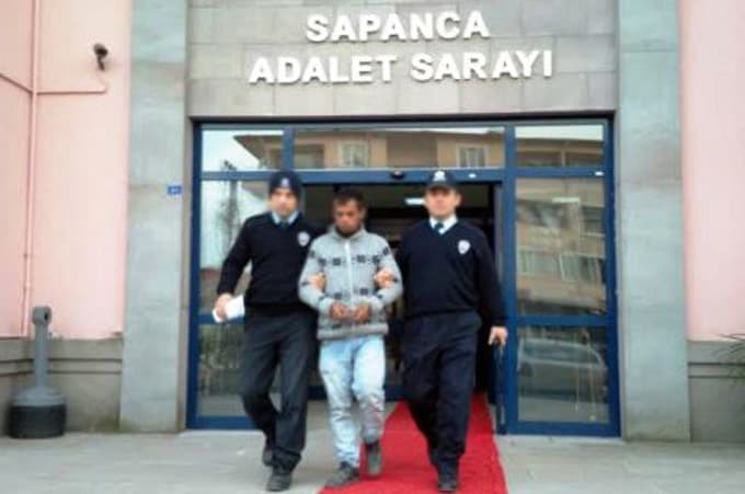Otomobili çalmak isterken suçüstü yakalandı