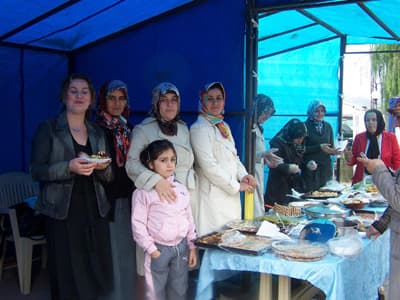 Hayır Çarşısında Kermes
