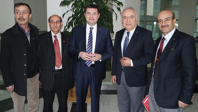 Ünver, MHP Genel Merkezinde resmi başvurusunu yaptı 