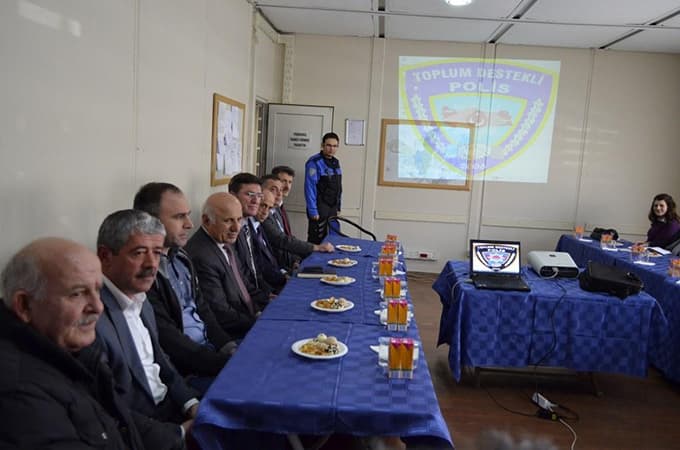 Ferizli'de "Mahallemde Huzur Var" toplantısı 