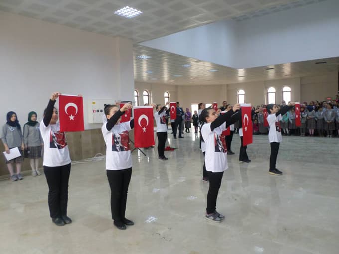 Adapazarı İHO'dan Muhteşem anma programı
