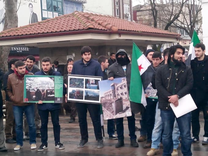 Gençler sabah namazında buluşmaya devam ediyor