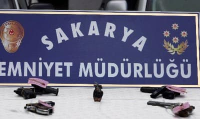 Polis, "Oto Hırsızlığı" Şebekesini Çökertti