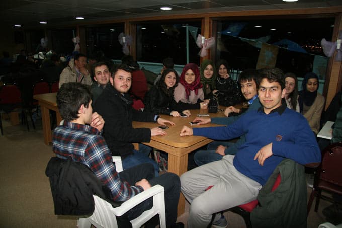 Sakaryalı Ak Gençler Çanakkale'ye çıkartma yaptı