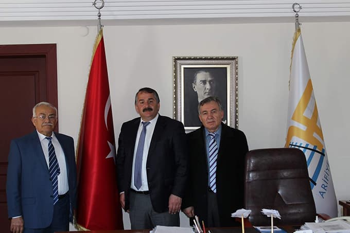 'Arifiye tüm yolların kesişme noktası'