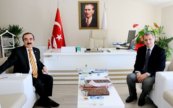 Vali Coş, sağlık yatırımlarını yakından takip ediyor