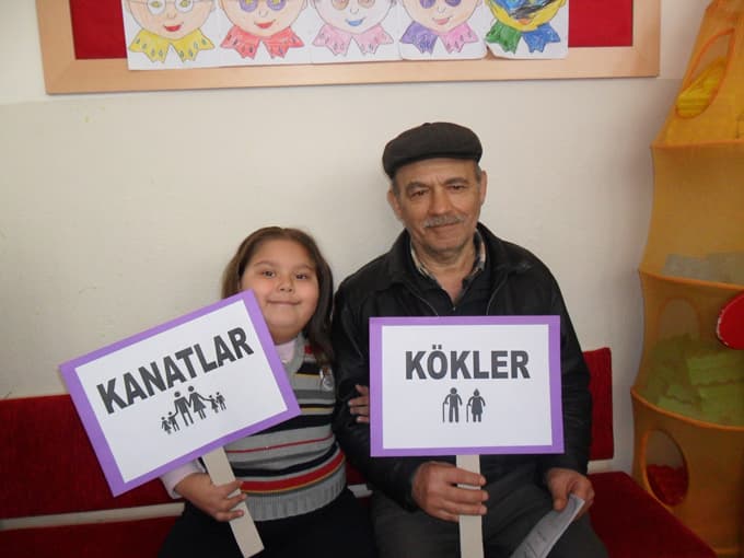 Nine ve dedelerini sınıflarında misafir ettiler