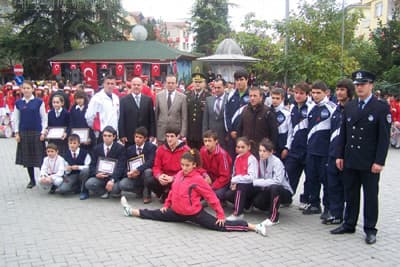 Pamukova'da Cumhuriyet Bayramı Törenlerle Kutlandı