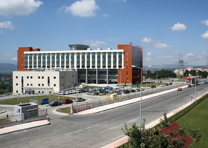Yenikent'te göz polikliniği yenilendi