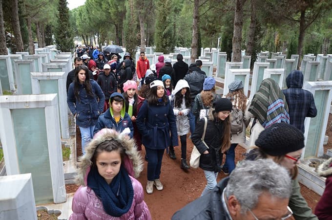 100. Yılda 100 öğrenci Çanakkale'de