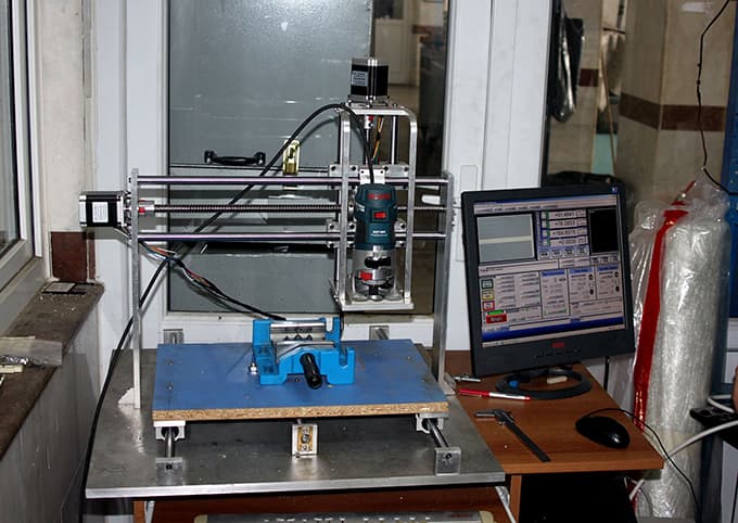 SAÜ'lü öğrenciler kendi CNC tezgahlarını ürettiler
