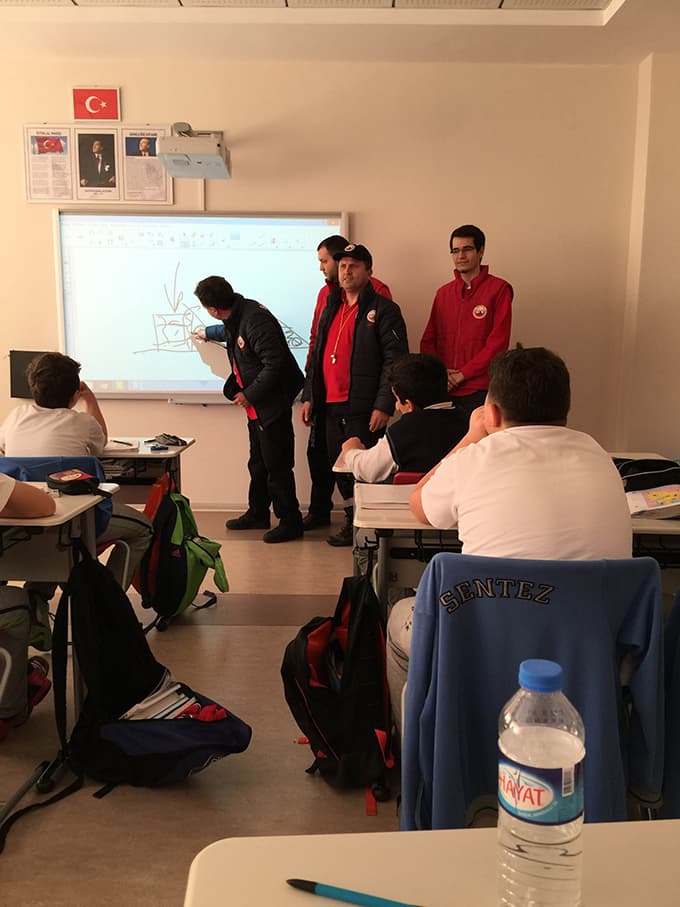 Öğrencilere deprem ve afet uyarısı